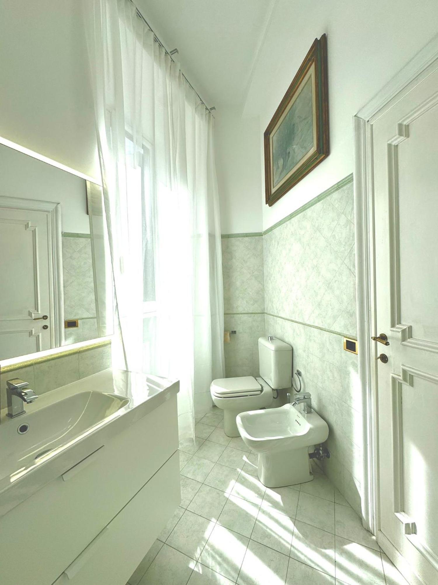 Lux Apartment Cavour Рим Екстер'єр фото